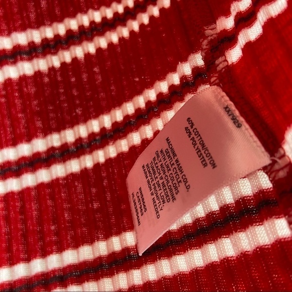 Hinge 90's Style Striped V Neck Tee Sz XXS - Picture 5 of 5